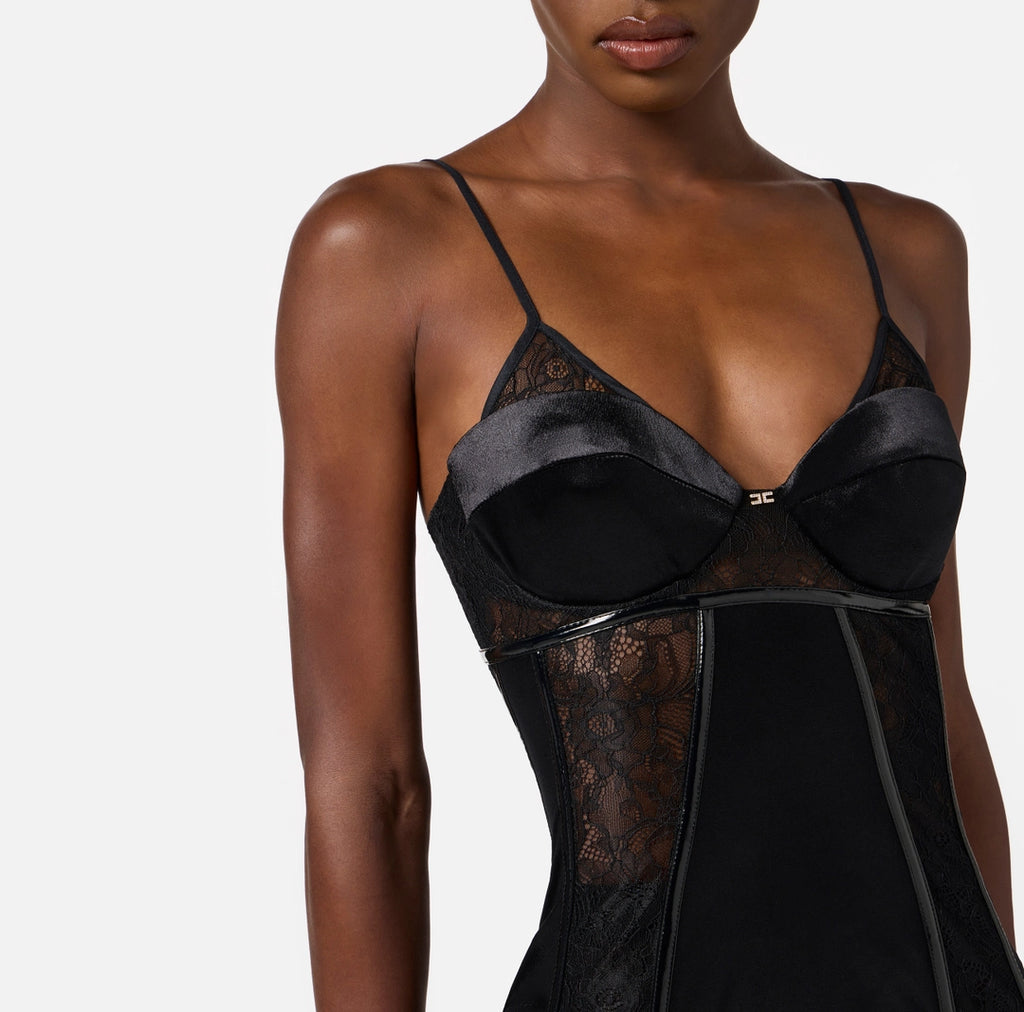 Abito in velluto e pizzo floreale